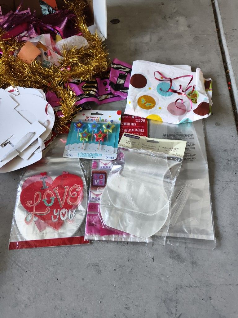 decorations & treat bags