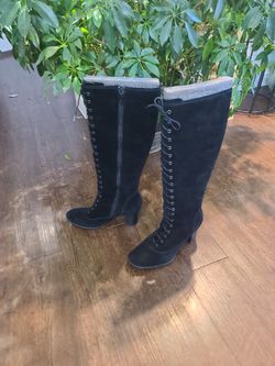 BORN Genuine Suade Leather Boots