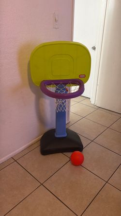 Little tikes basketball hoop and ball