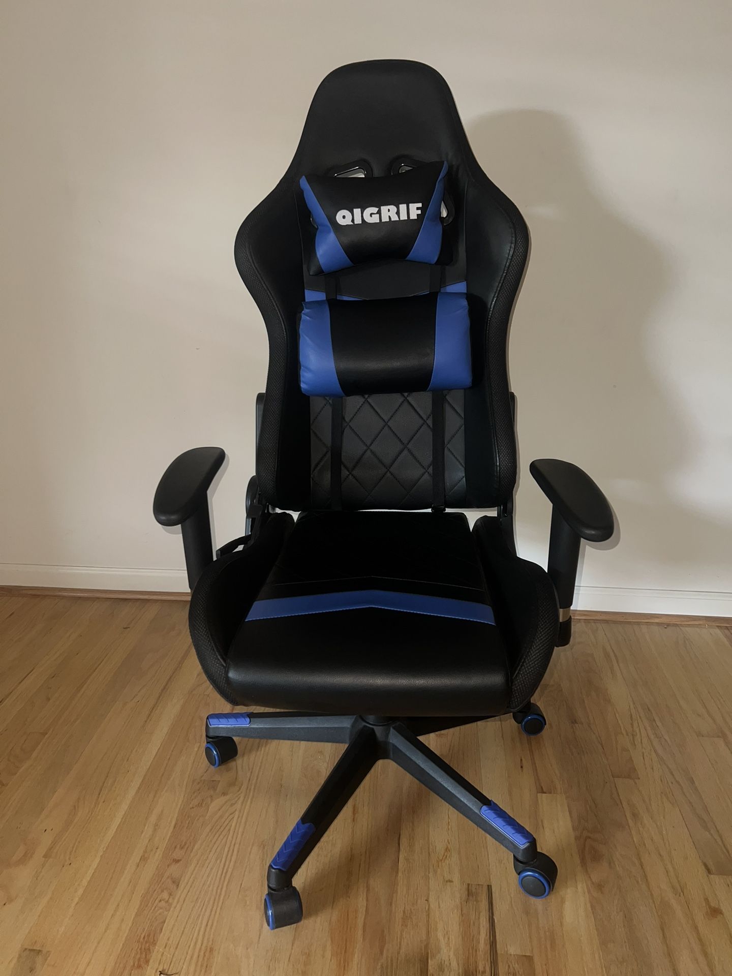 Blue QIGRIF Gaming Chair