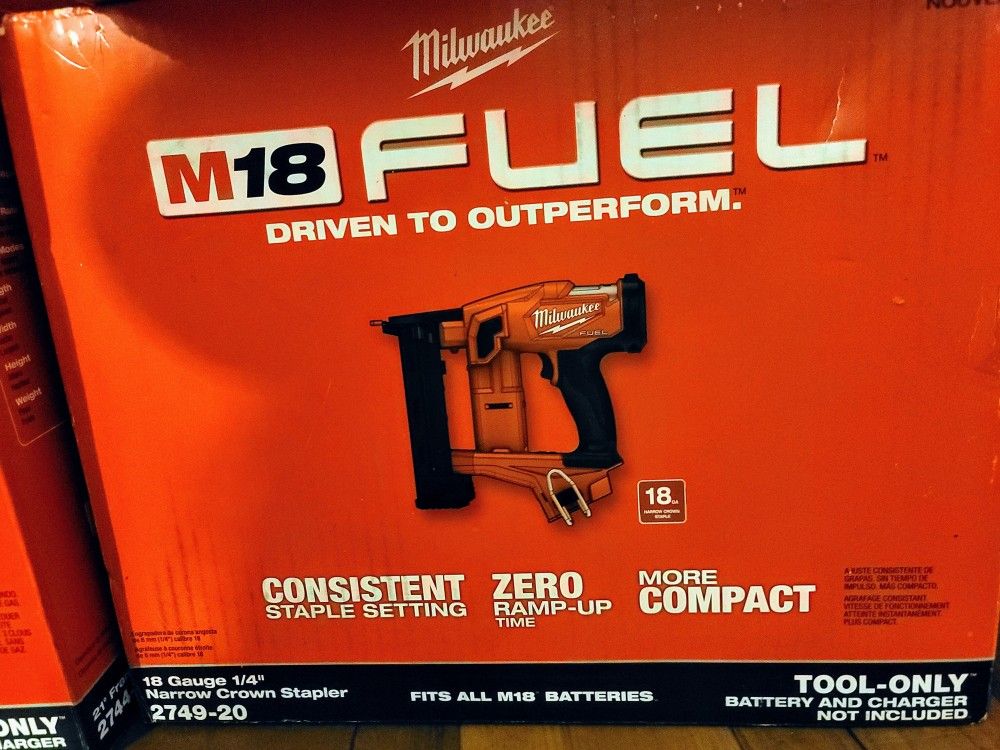 M18 18-Volt Lithium-Ion High Demand Battery Pack 9.0Ah and Charger Starter