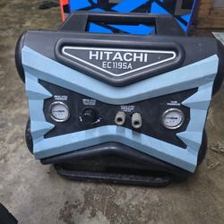 Hitachi 4 Gallon Air Compressor