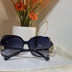Women's sunglasses