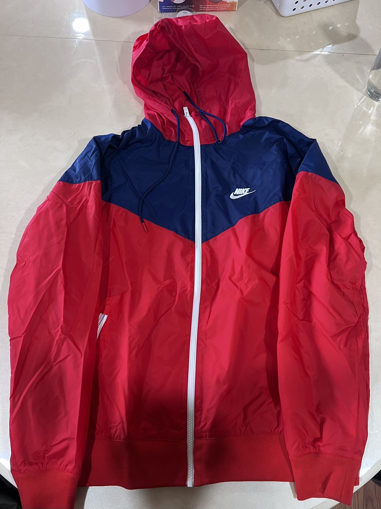 nike windbreaker