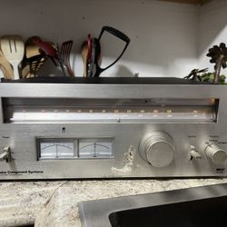 MCS (Modular Component Systems) 3701 FM/AM Stereo Tuner