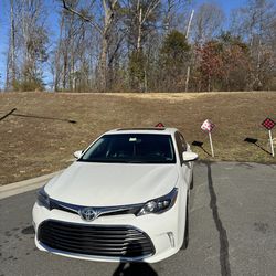 Toyota Avalon XLE premium 2016 white