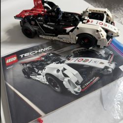 LEGO Technic Formula E Porsche 99X 42137