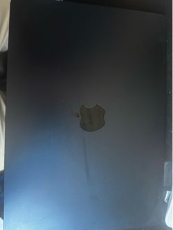 Apple MacBook pros and Air 13.6” M2 (2022) – Space Gray + Apple Keyboard & Apple Mouse