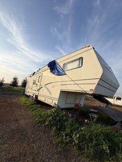 Tráiler Home For Sale