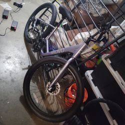 Movo hybrid bike, purple