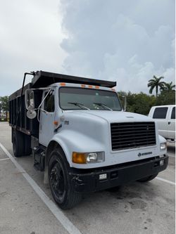 International 4700)(1995)