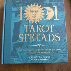 1001 Tarot Card Spreads Book - Brand New