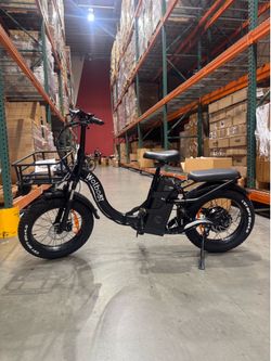 Ultra-long-lasting folding electric bicycle