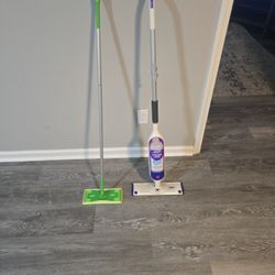 Swiffer Power Mop  Both Are Free Come Get 