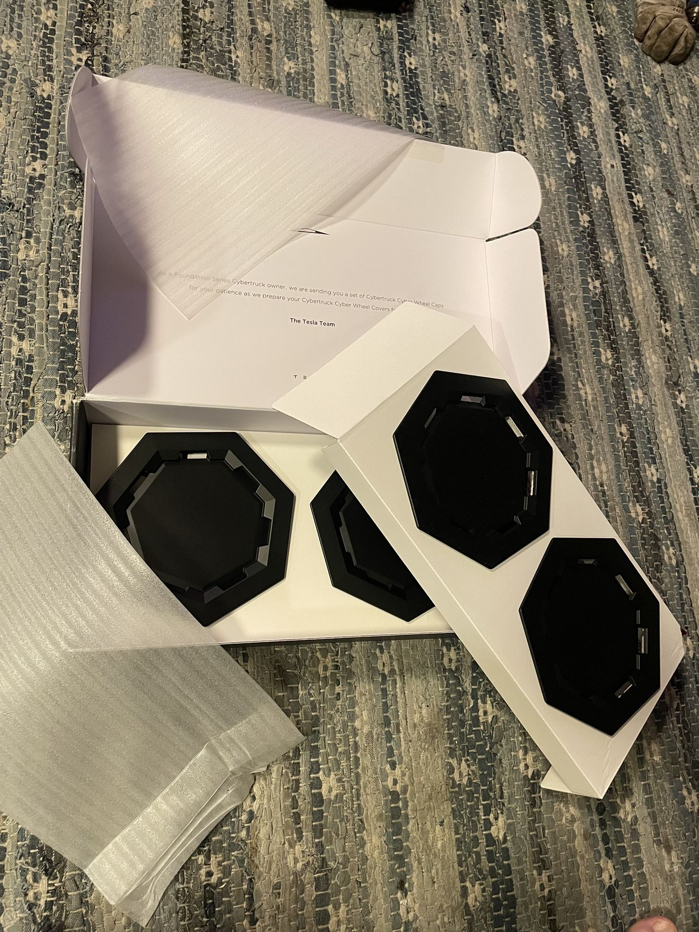 Cybertruck Wheel Caps