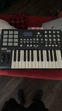 Akai Professional MPK25 MIDI Keyboard Controller