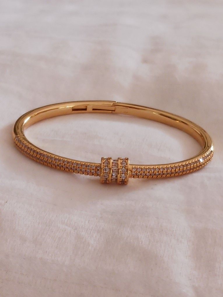 Woman's Bracelet