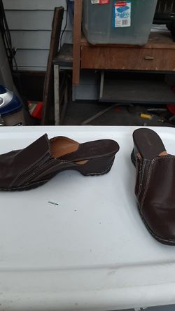 Women's clogs