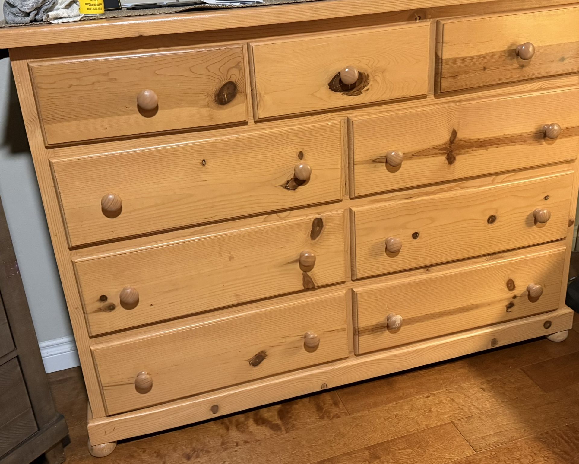 Dresser