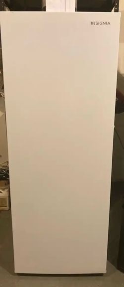 insignia upright freezer 7 cu’ bought 2/2024, need larger size