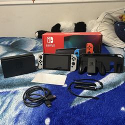 Nintendo Switch With Original Box(everything In Picture Included)