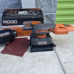 Ridgid 18V Cordless 1/4 Sheet Sander
