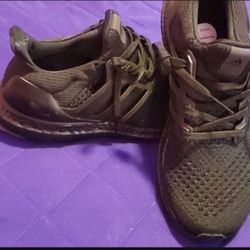 Black Adidas Ultra Boost Tennis Shoes 