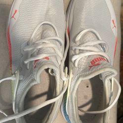 Puma Size 6 