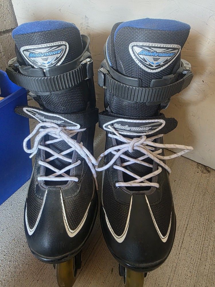 Men's size 9 Bladerunner Rollerblades
