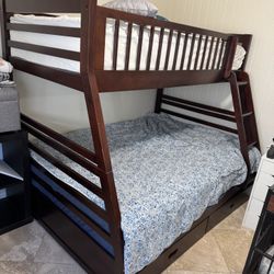 Wooden Twin/Full Bunkbed Frame W/ 2 Drawers