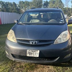 2008 Toyota Sienna