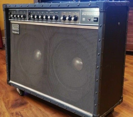 Roland JC-120 Jazz Chorus 2-Channel 120-Watt 2x12" Guitar Combo Amp