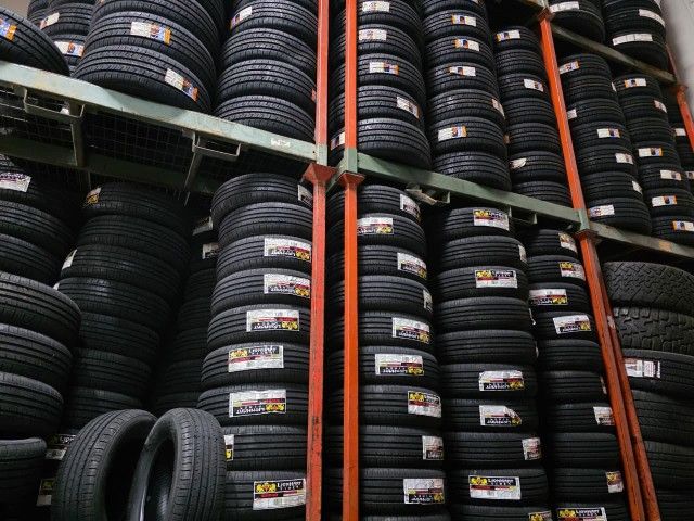 245 40 20 New Tires Set