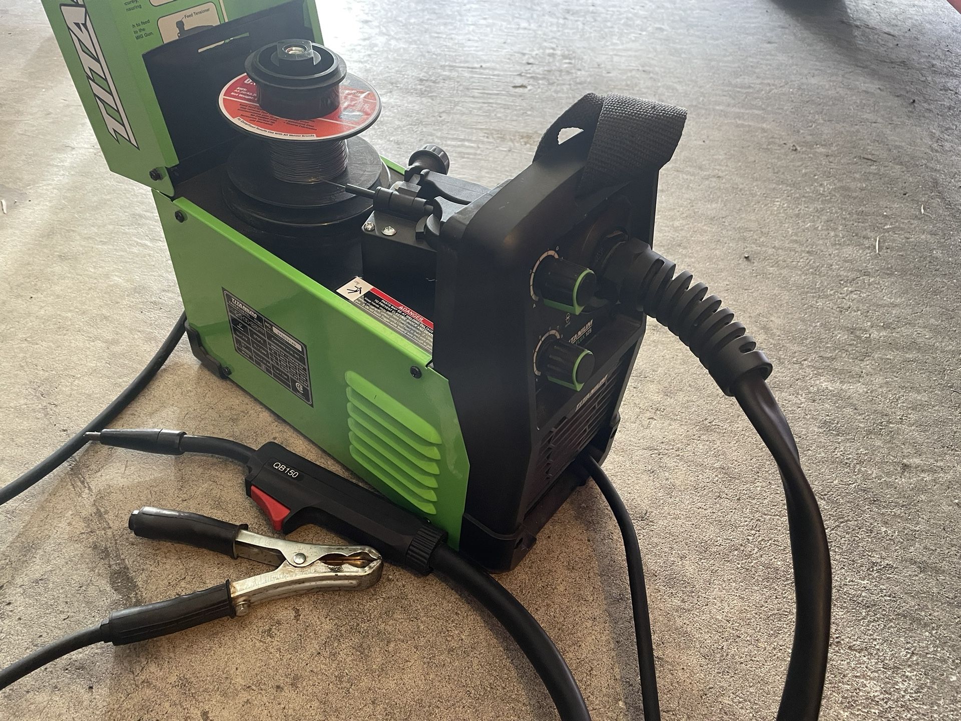 Titanium Flux 125 MIG Welder for Sale in Irwindale, CA