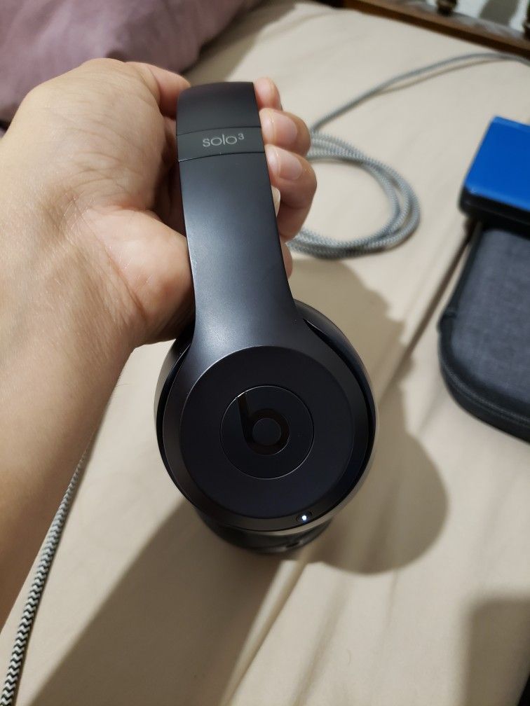 Beats Wireless Solo3 Sell/trade