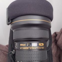 Nikon full frame DSLR camera AF-S 14-24mm lens Nikkor

