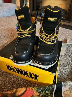 DeWalts hard toe boots