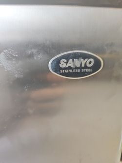 Sanyo Kegerator For 1/2 Keg