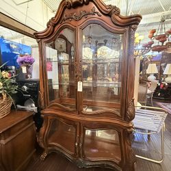 AICO By Michael Amini CHATEAU BEAUVAIS Curio Cabinet