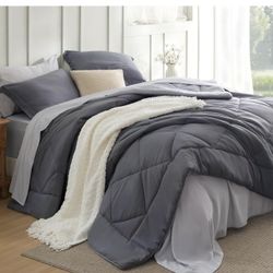 Queen Comforter Set – 7 Piece Bedding Set (All Season, Dark Grey) 