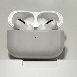 Air Pods Pro - With Box 