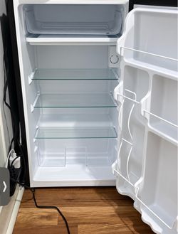 Compact Mini Refrige