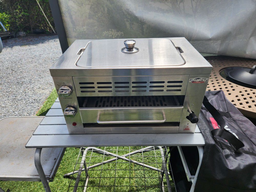 Outdoor BBQ.  Namath Electric Rapid Cooker Model A5649