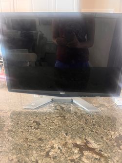 Free computer monitor used
