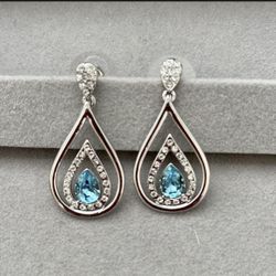 Made With Swarovski Crystal Earrings Blue - Hypoallergenic - Silver Posts