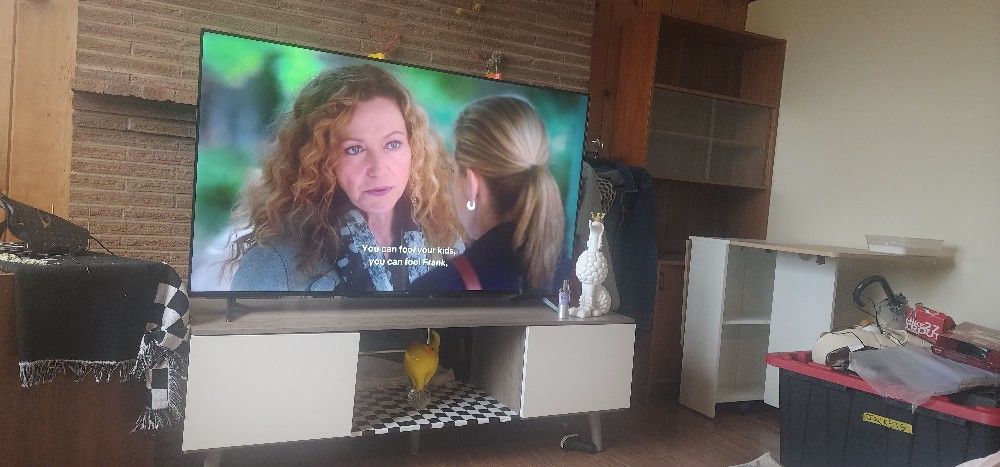 55 Inch Smart TV And Tv Stand