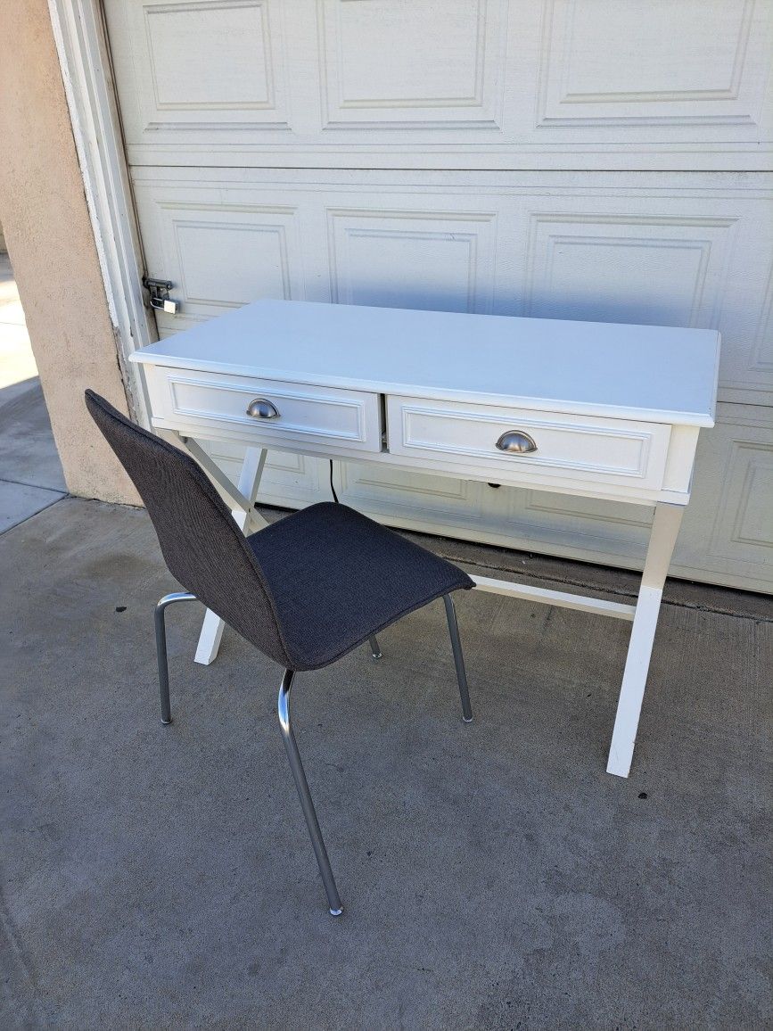 Desk W Chair