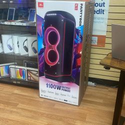 JBL Partybox Ultimate 1100W 