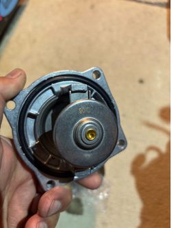 90°c thermostat and oil filter for BMW M62 V8