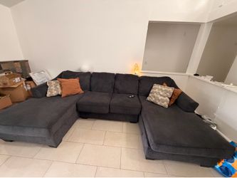 Moving sale